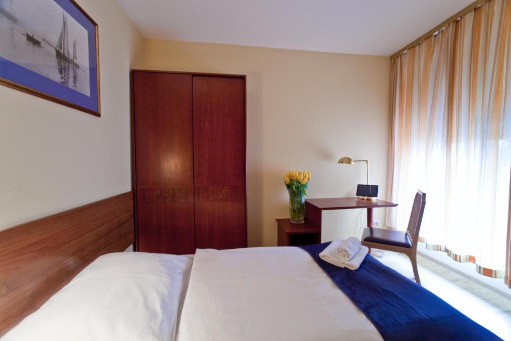 Apartamenty Pod Lwem Swidnica  Exterior photo
